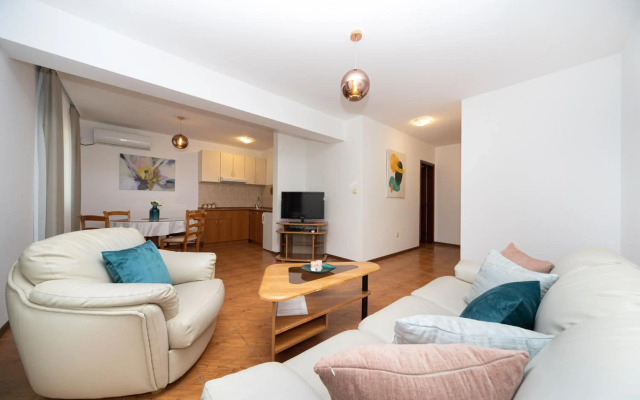 Adeona apartments