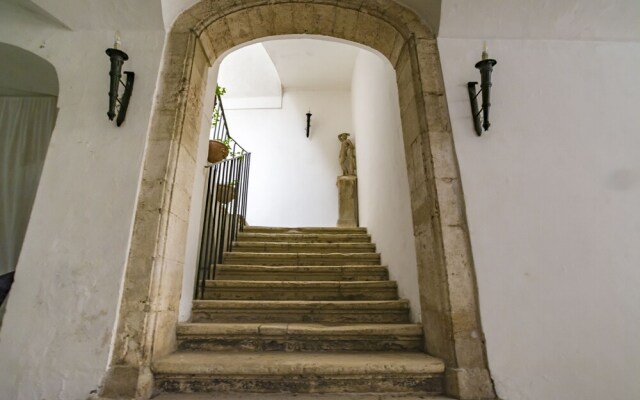 Appartamento nel Palazzo del Re Nasone