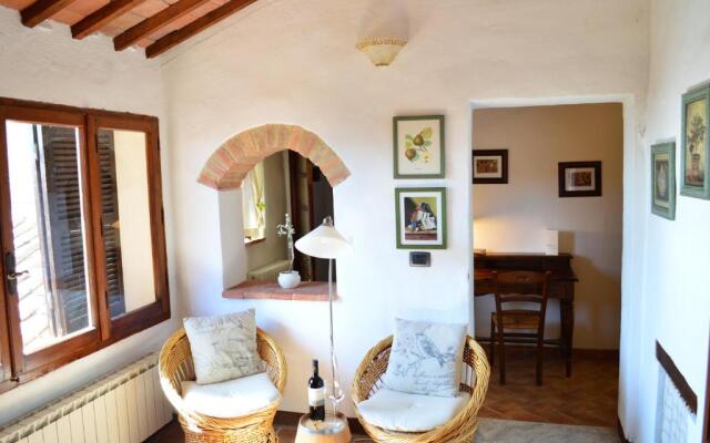 Apartment with Little Arch
