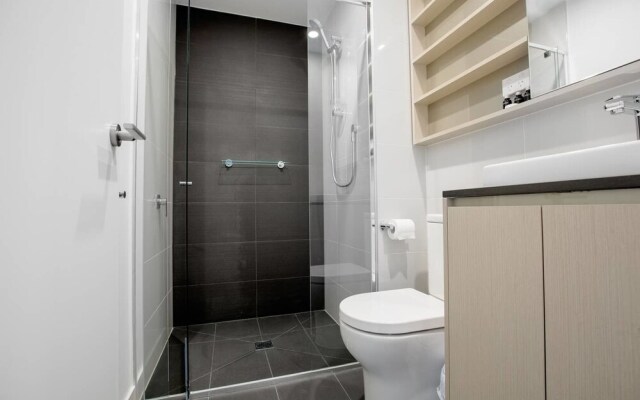 Trendy 2 Bedroom In Ringwood/Eastland With Parking