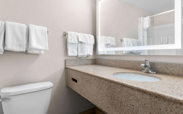 Days Inn by Wyndham Albany SUNY
