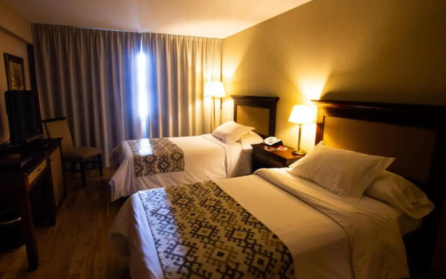 Cacique Inacayal Lake & Spa Hotel