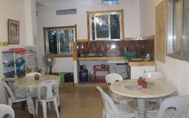 Maraño's Hometel