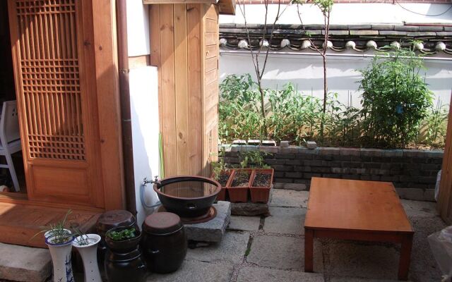 Hyosunjae Hanok Guesthouse