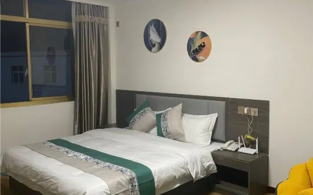 Yulongju Homestay