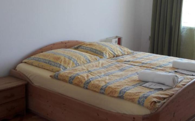 Noira House