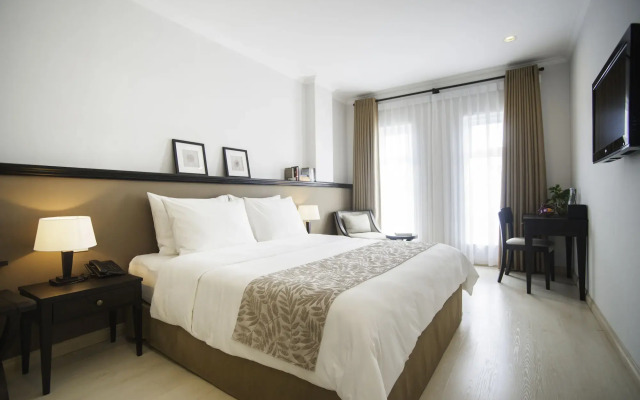 The Alcove Library Hotel