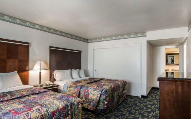 Motel 6 Oceanside, CA Marina / Camp Pendleton