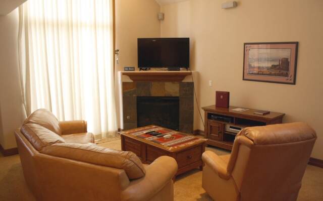 Highland Greens 17 By Peak Property Management