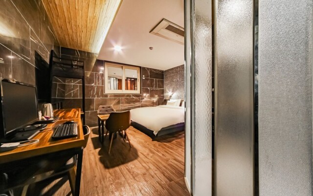 Motel 123