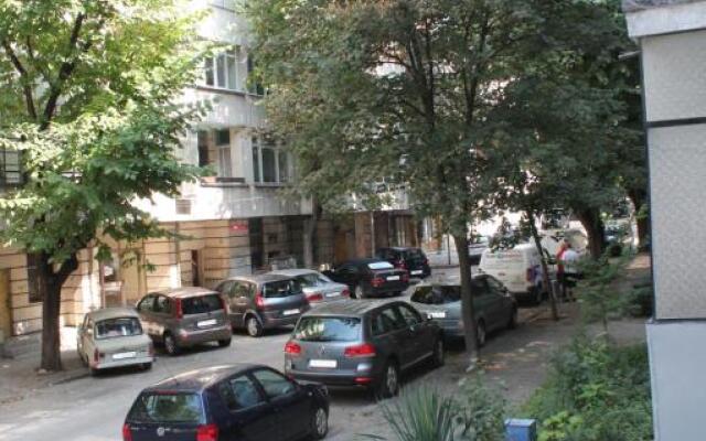 Malavi top center studio Ruse! Comfort&clean!