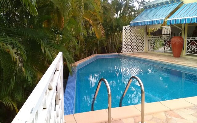 Bungalow With one Bedroom in Le Gosier, With Pool Access, Enclosed Gar