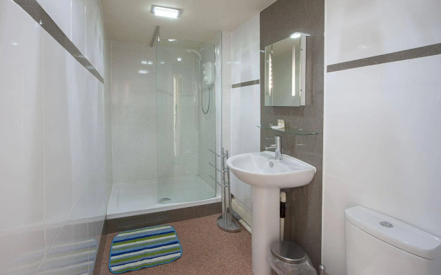 Discovery Accommodation