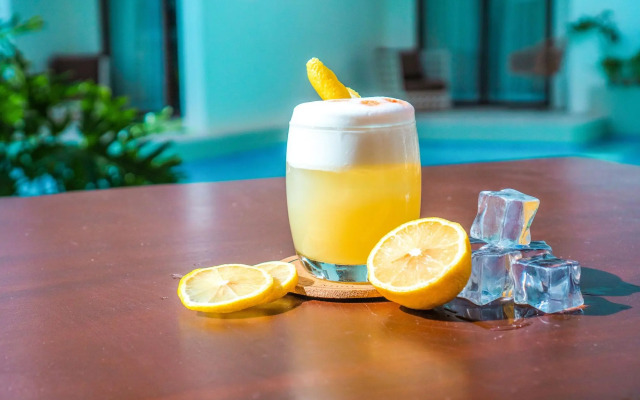 Charlie's El Nido