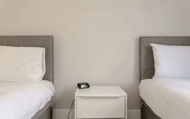 Modern 2 Bedroom Apartment in Morden