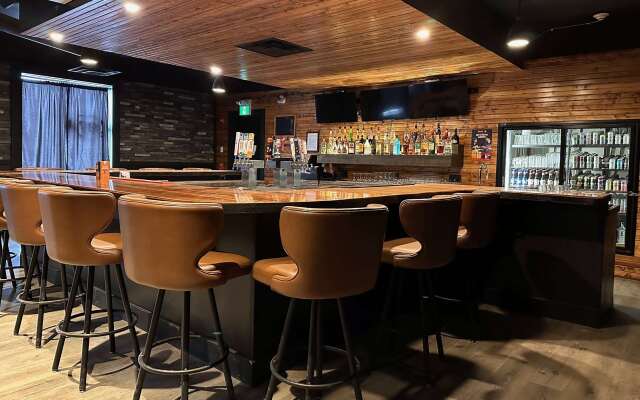 Ramada by Wyndham Estevan
