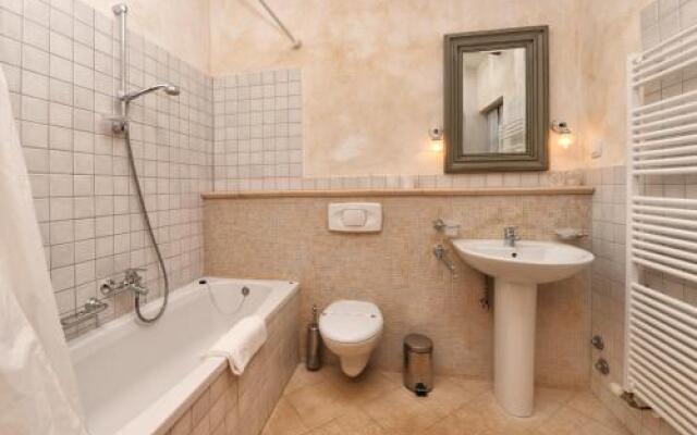 Villas Barat by Istarski Dvori
