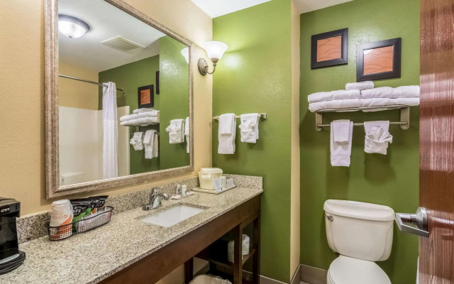 Comfort Inn & Suites Panama City North