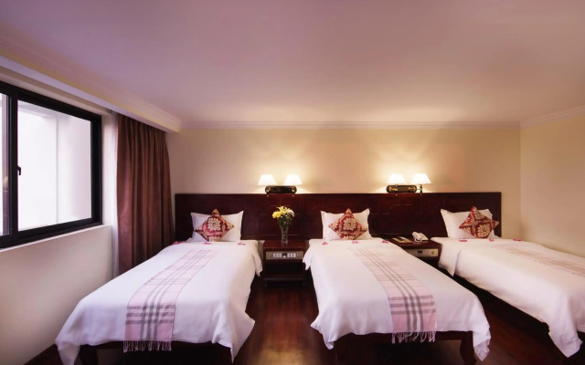 Smiling Hotel