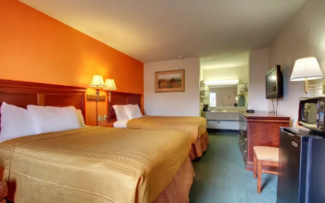 Rodeway Inn