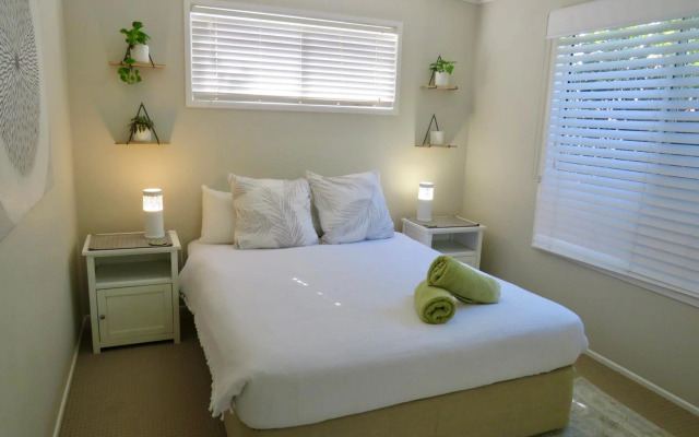 Beach Cottage on Cassia Avenue, Central Coolum Beach