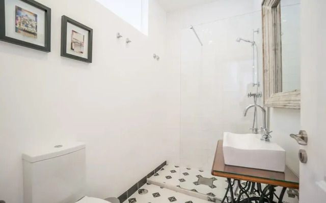 Chiado & Design Apartment