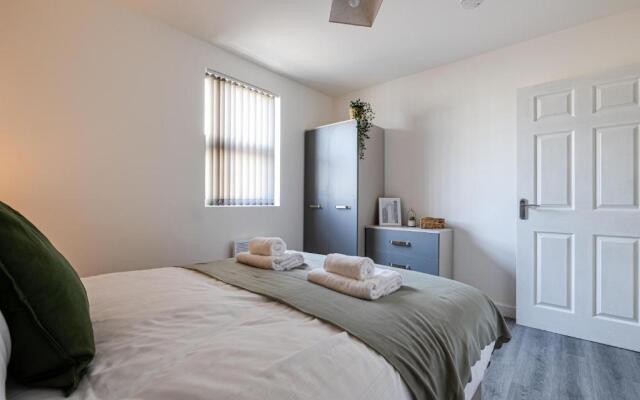 Modern & refurbished 2/bed apartment in Stockport