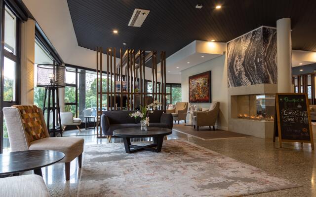 Holiday Inn Queenstown Frankton Road by IHG