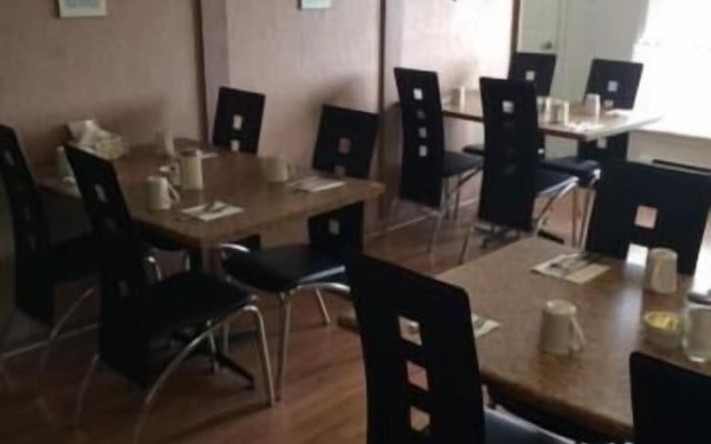 Carleton Motel & Coffee Shop