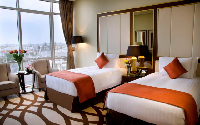 Bayat Hotels Company