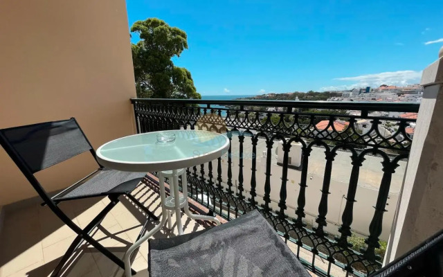 Oura Praia Hotel And Apartments