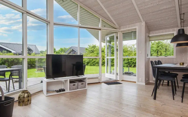 6 Person Holiday Home in Juelsminde