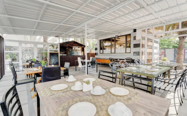 Pereybere Apartment private Balcony (free breakfast)