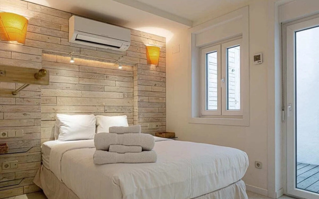 Amazing 1 Bed House W/patio nr Centro