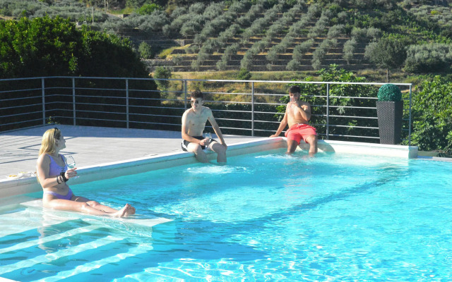 Mauro Home Bed and Relax