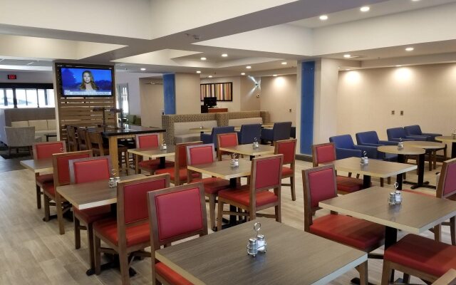 Holiday Inn Express Columbia NE - Fort Jackson by IHG