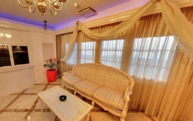 Hotel Coco de Annex (Love Hotel)