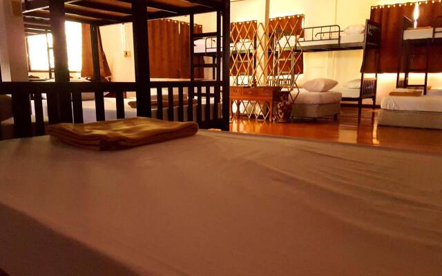 Super Hostel