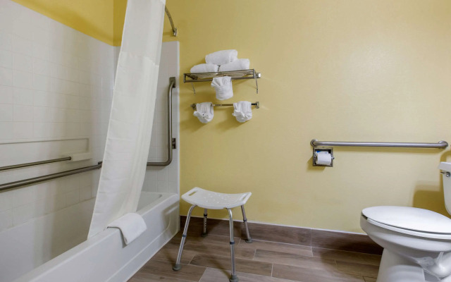 Quality Inn Williamston