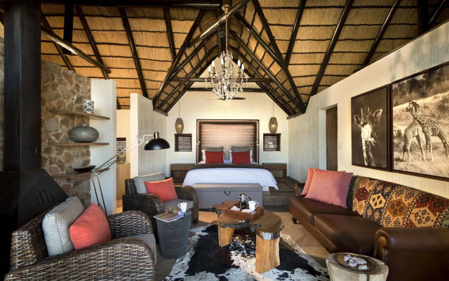 Tshukudu Bush Lodge