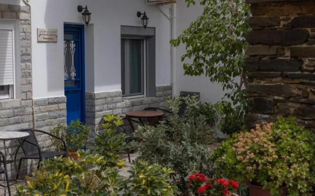 Soula Rooms Tinos