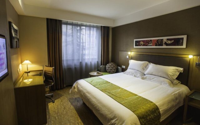 Yitel Lanzhou Dongfanghong Plaza