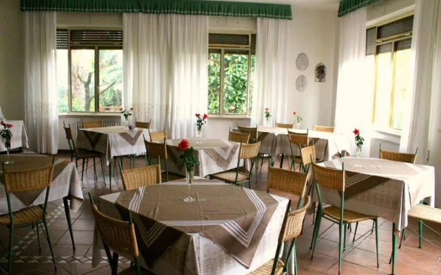 Hotel Villa Pina