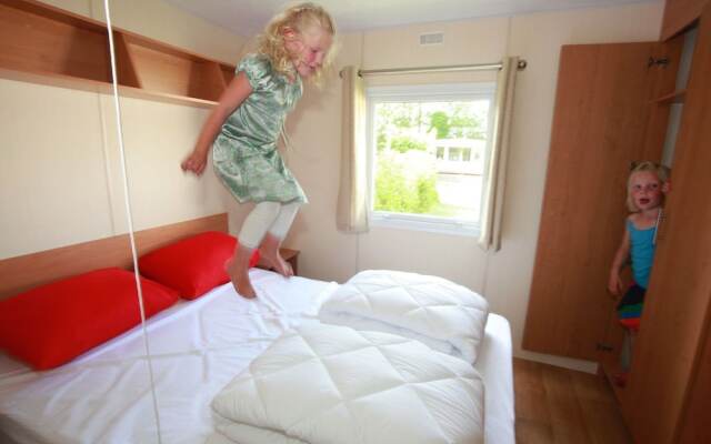 Comfortable, Carefully Furnished Chalet, Near the Wadden Sea