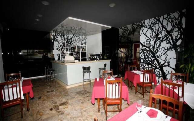 Hotel Restaurante Nogallas