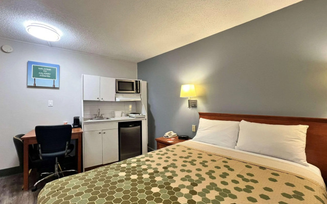 Econo Lodge Motel Village