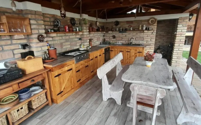 Gyöngyvirág Apartman