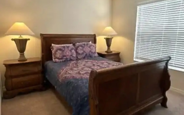 South Facing W/ Private Pool & Spa