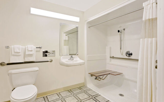 Ramada Richland Center