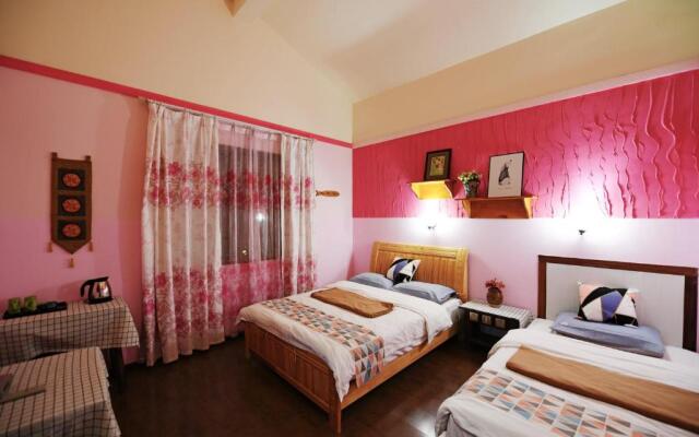 Lijiang Maple Leaf Inn
